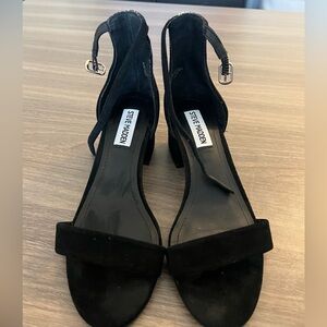 Steve Madden Black heels